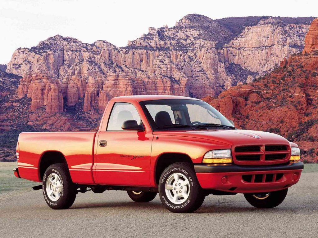 Red-Dodge-Dakota-2001