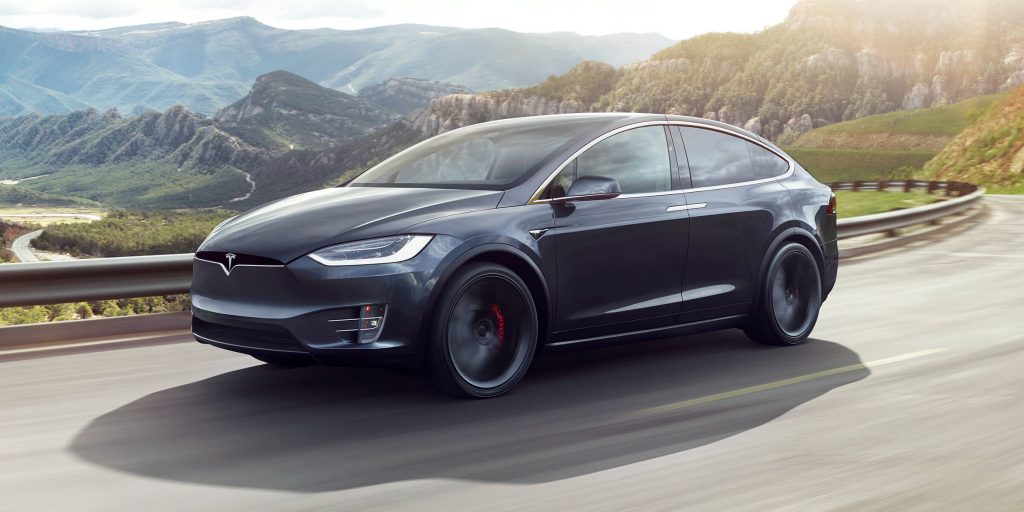 Hybrid and Electric Vehicles Tesla-model-X-Parked-City